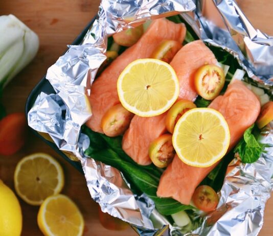 Время запекания карася в духовке в фольге