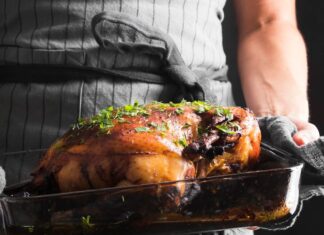 Курица на противне в духовке кусочками