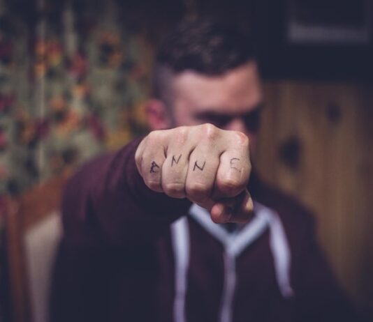 Расшифровка чувств мужчины к вам с помощью Таро