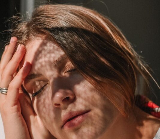 К чему снится большая родинка на лице