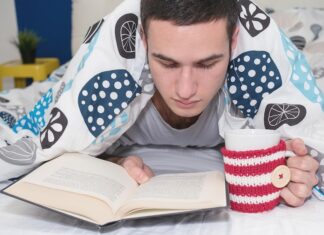 Как оригинально ответить на «Доброе утро» мужчине