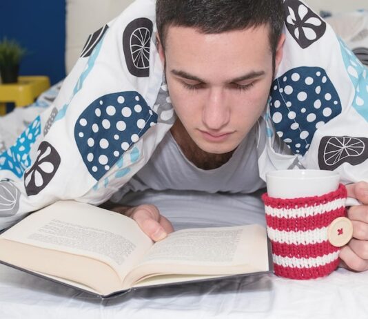 Как оригинально ответить на «Доброе утро» мужчине