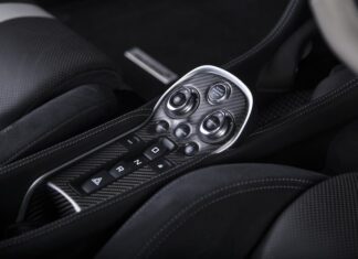 Игровой руль со сцеплением и коробкой передач