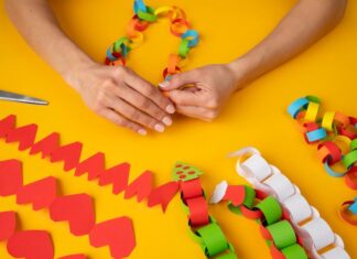 Плетение фигурок из резинок на станке