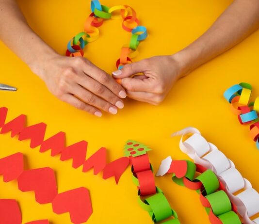 Плетение фигурок из резинок на станке