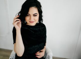 Названия для девушек с темными волосами