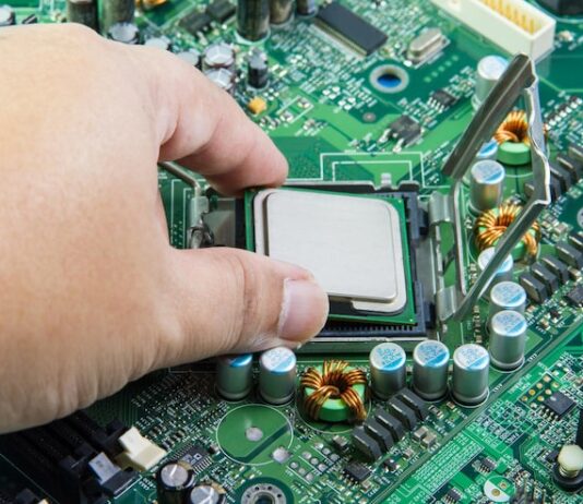 Автоматическое проектирование печатных плат по схеме