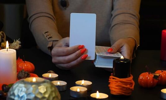 Гадание: Позвонит ли он сегодня?