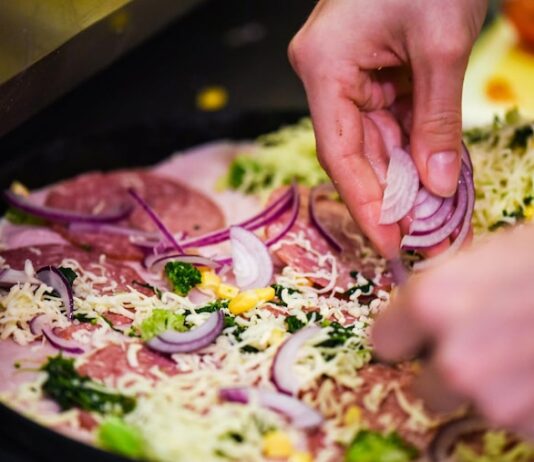 Тушеная капуста с мясом: пошаговый рецепт