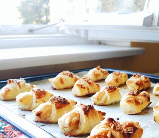 Пирожки с картошкой в духовке