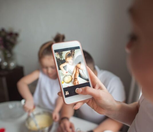 Подписание с дочерью в Instagram