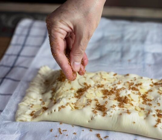 Ленивая ачма из лаваша с сыром