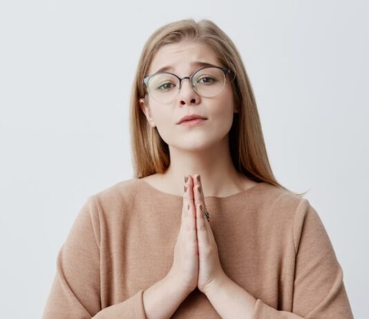 Защита от сглаза и порчи: молитва на русском