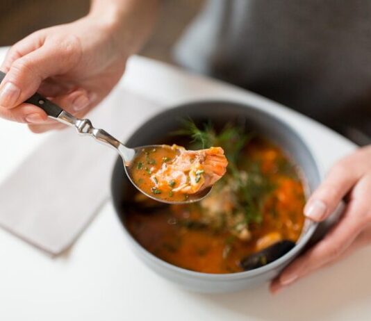 Рыбный суп в мультиварке: пошаговый рецепт