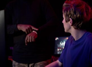 Как бесплатно получить голду в Стандофф 2