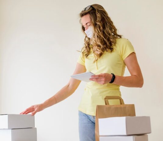 Можно ли перехватить посылку в сортировочном центре