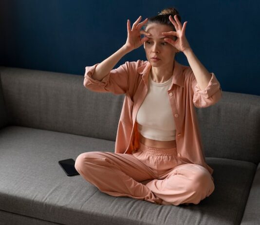 Как снять статическое напряжение