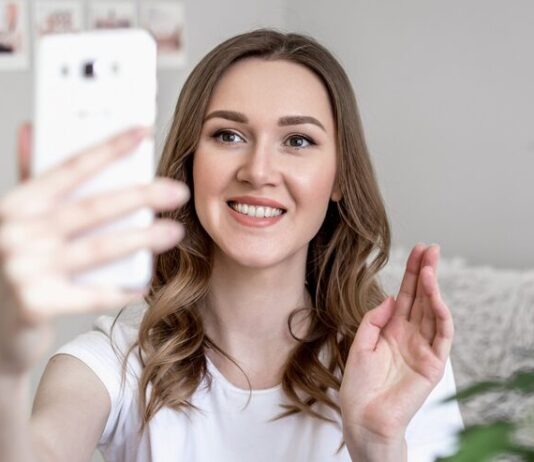 Замена лица в видео на телефоне