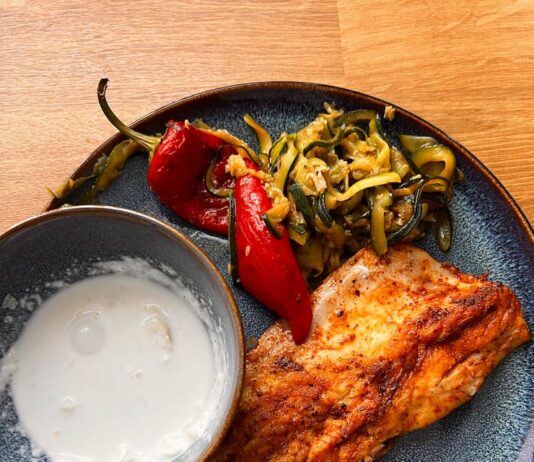 Карась жареный в сметане на сковороде