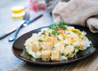 Ананасовый салат с курицей: рецепт