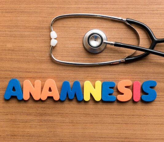 Поддержка в болезни: слова утешения своими словами