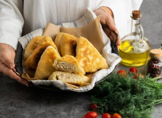 Татарские пирожки с картошкой в духовке