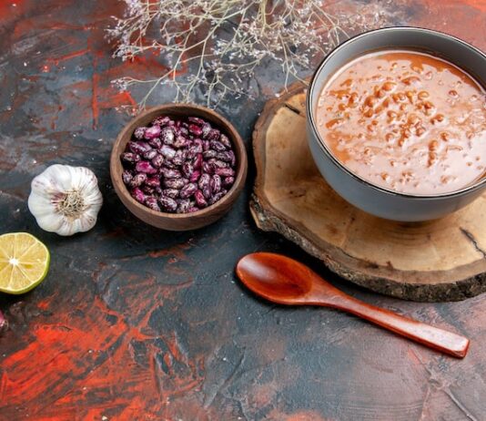 Постный суп из красной фасоли: рецепт