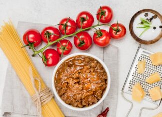 Рецепт подливы для макарон с мясом свинины