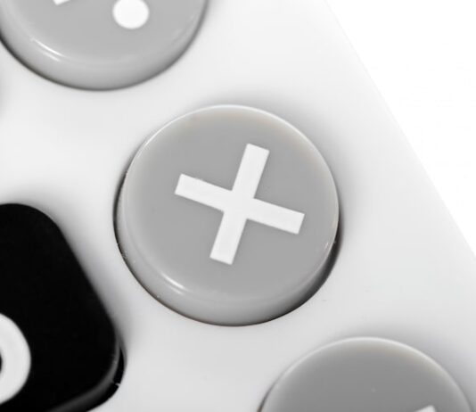 Как продлить подписку PS Plus в России