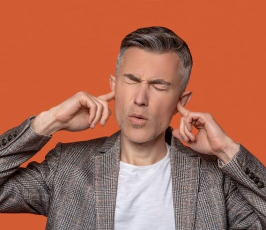 Приметы: горение левого уха