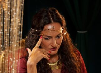 Маг Таро в сочетании с другими картами