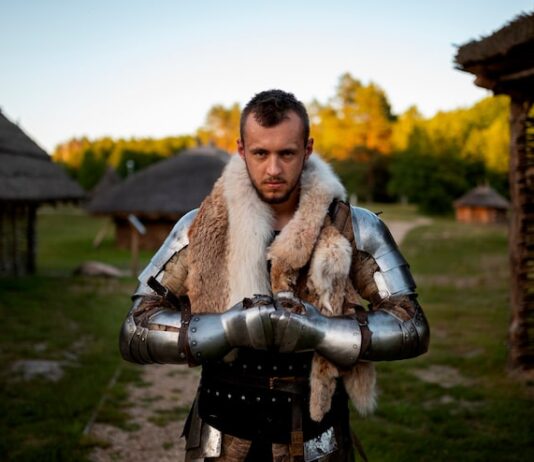 8 дом в Овне у мужчины