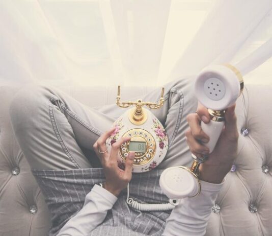 Ангельская нумерология: тайна чисел на часах