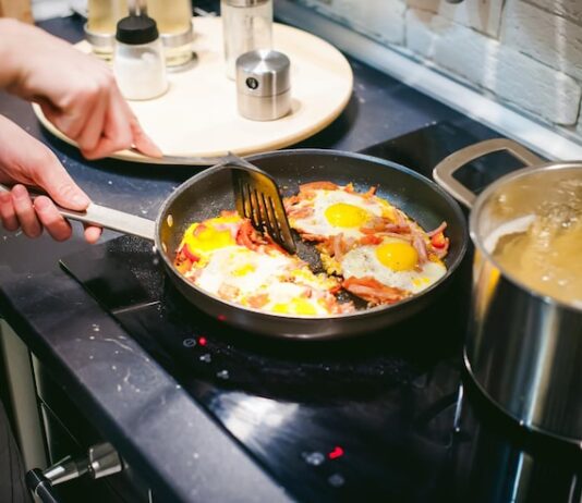 Омлет на пару в мультиварке: рецепт приготовления