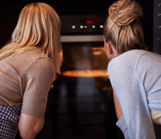 К чему снится выгребать золу из печки