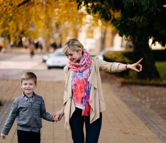 Заголовок: «Как заинтересовать мальчика на прогулке»