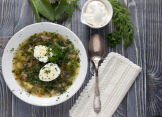 Суп Рассольник с Рисом и Солеными Огурцами