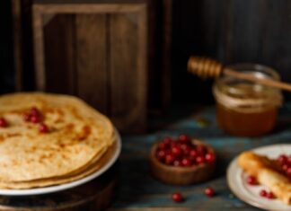 Тонкие блины с дырочками: рецепт