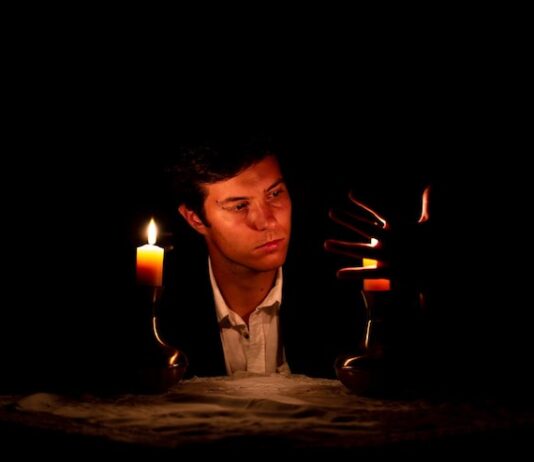 Понимание чувств мужчины: гадание