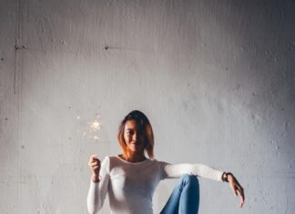 Снится летать на стуле: толкование сна