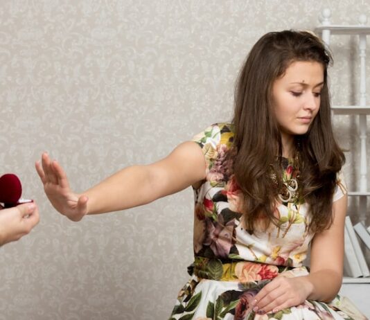 Расшифровка женских чувств: как понять, что она к вам испытывает