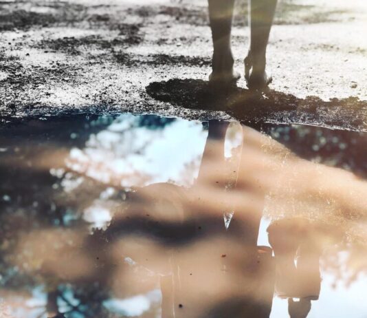 Снится упасть в лужу: толкование сна