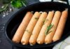 Жареные сосиски в тесте: простой рецепт