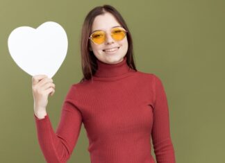 Комплименты девушке: слова, трогающие до слез