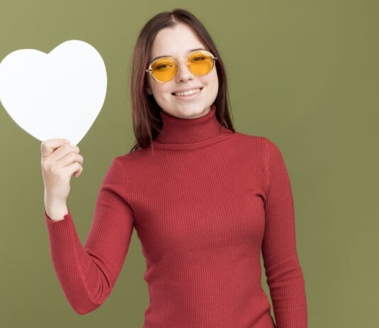 Комплименты девушке: слова, трогающие до слез