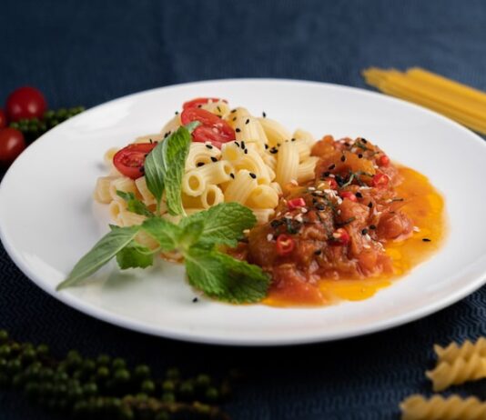 Макароны с фаршем: простое и вкусное блюдо