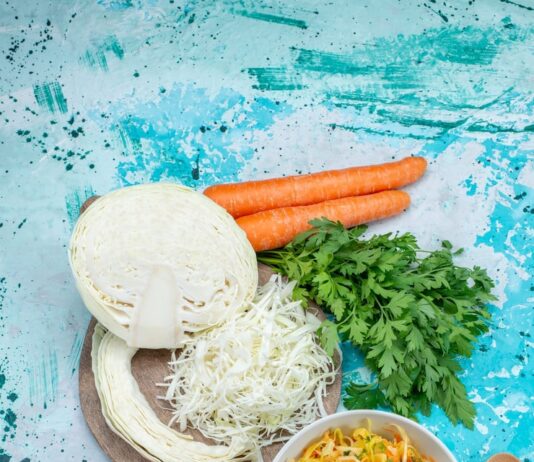 Фунчоза с морковью по-корейски и огурцом