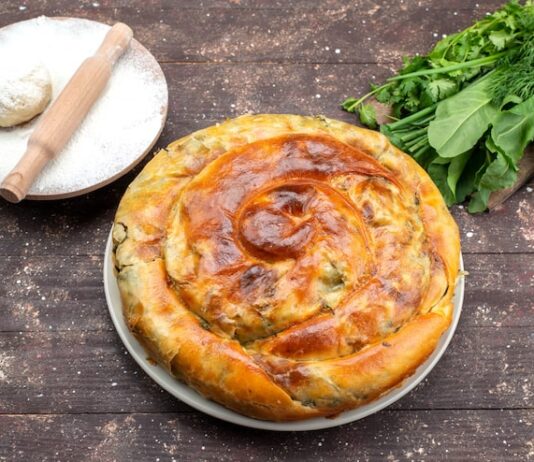 Пирог с капустой и рыбой: рецепт