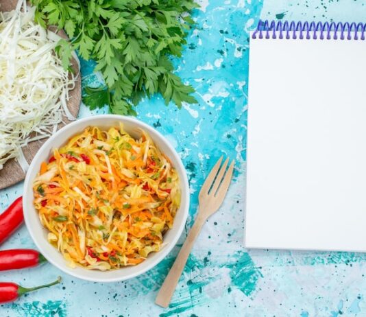 Фунчоза с курицей и овощами: горячий рецепт