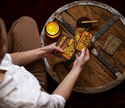 Расклад Таро: Тайный поклонник